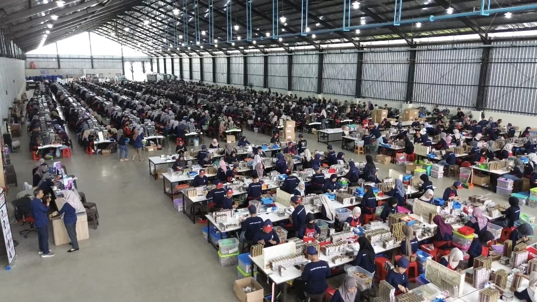 Pabrik Rokok HS Buka Lowongan Tanpa Batas untuk Difabel, Sediakan Mess Lengkap