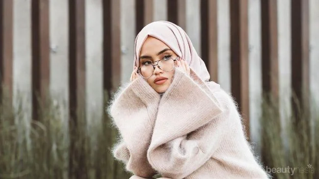 Panduan Memilih Kacamata untuk Hijabers agar Pelipis Tidak Sakit – Tips Praktis 2024