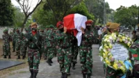 Pemakaman Pahlawan TNI di Yogyakarta: Jenazah Dua Prajurit Gugur di Lebanon Dibawa Pulang dengan Haru