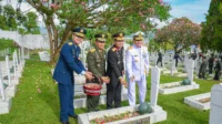 Pemakaman Pahlawan TNI Farizal Rhomadhon di TMP Giripeni: Duka Mendalam Istri Kopda Anumerta Menggugah Hati Warga Kulon Progo