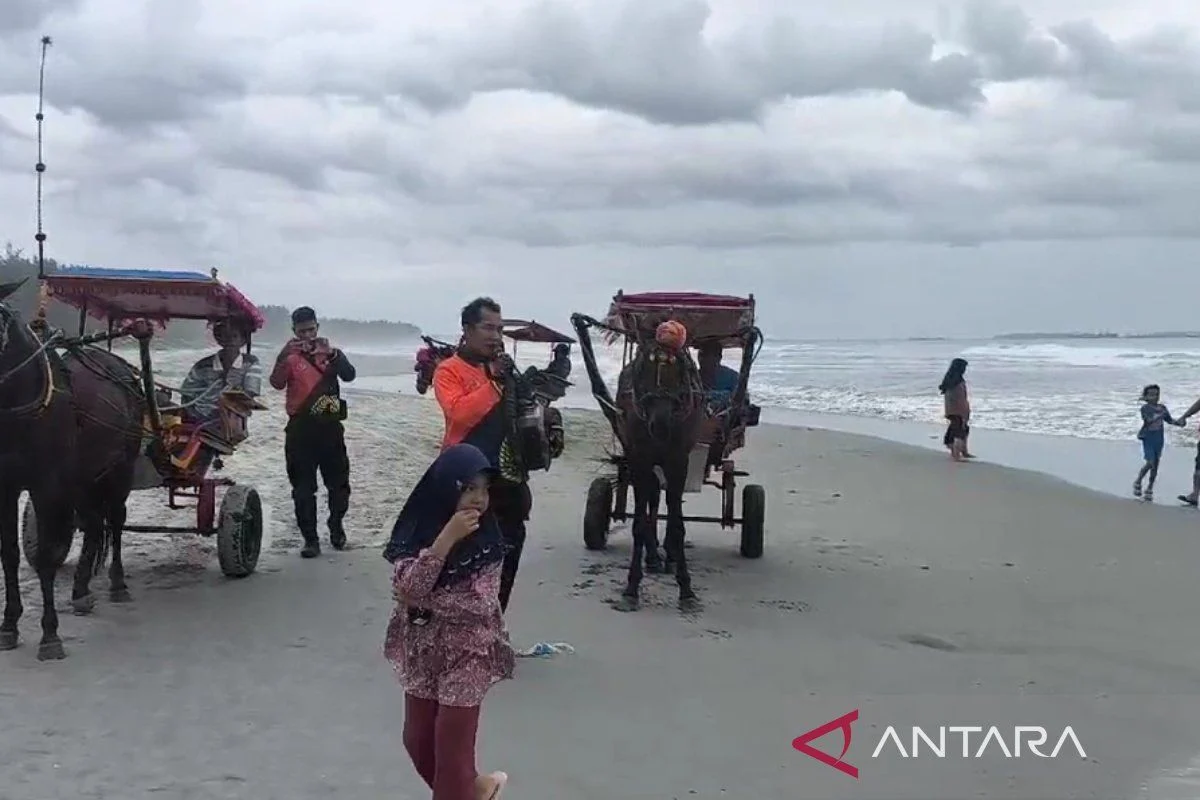 Pemkot Bengkulu Perketat Patroli Perda di Pantai: Warung Tuak dan Pedagang Dipantau Ketat untuk Jaga Ketertiban dan Pariwisata