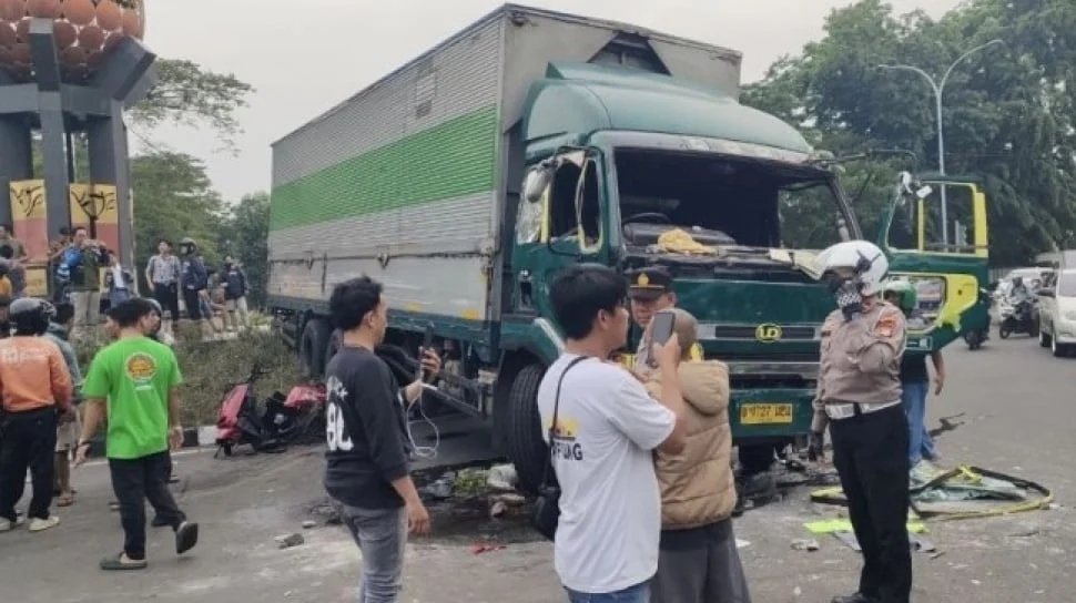 Pengemudi Truk TNI Diperiksa Denpom I Tangerang Usai Kecelakaan Fatal di Kalideres, Jakarta Barat