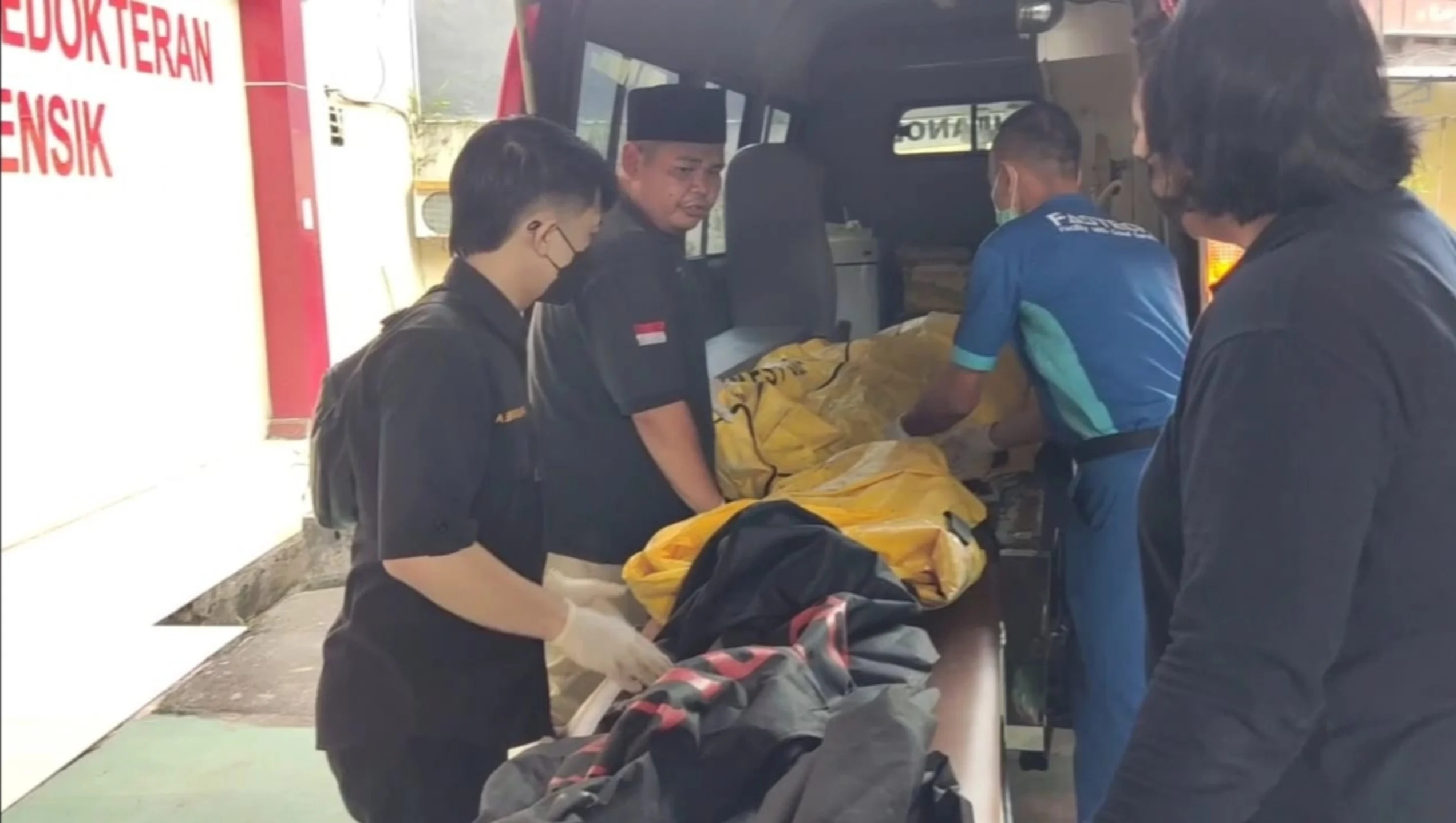 Pengiring Jenazah Blokir Jalan di Jakarta Utara, Tindakan Arogan Tingkatkan Risiko Kecelakaan