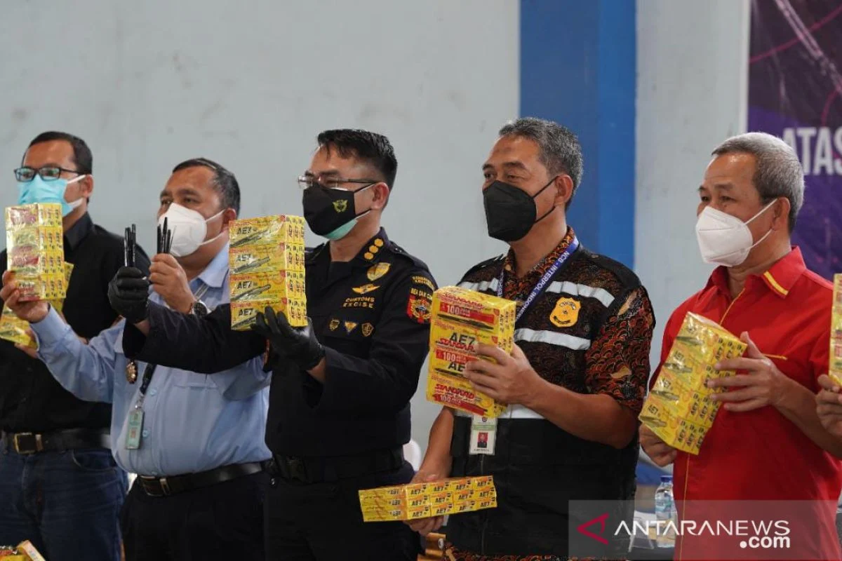 Pengungkapan Peran Dua Pelaku dalam Peny​elundupan HP Ilegal dari China