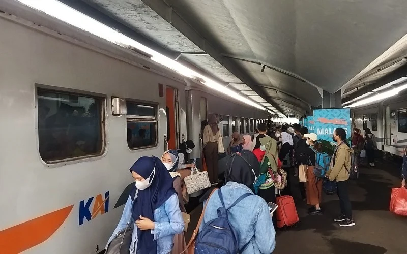 Penumpang Kereta Api Menggencet 600 Ribu Selama Libur Panjang Paskah 2026
