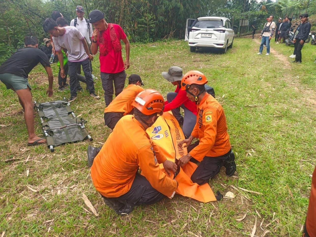 Pioneer Kamera Satwa Doug Allan Meninggal saat Trekking di Nepal, Dunia Dokumenter Terpuruk