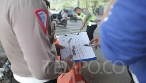 Polisi Selidiki Kecelakaan KA Bekasi: Pemeriksaan Psikologis Sopir & Kelaikan Kendaraan