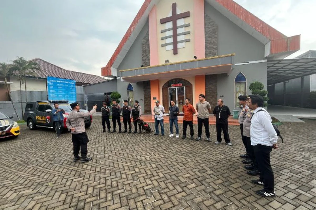 Polres Touna Perketat Keamanan Paskah: Gereja Aman, Ibadah Tenang