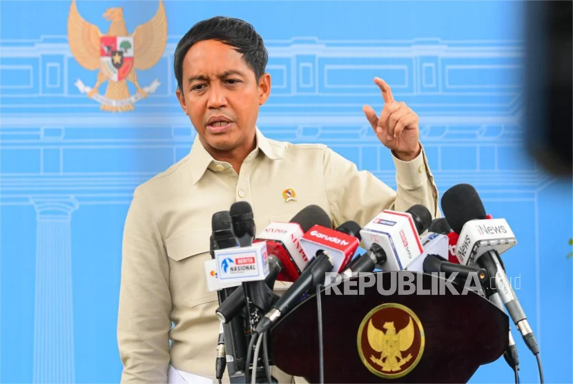 Prabowo Pujikan Raja Antoni, Tegaskan Larangan Izin Tebang Kayu di Hutan Nasional
