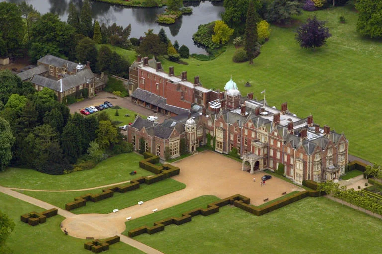 Prince Andrew Tetap Tinggal di Wood Farm, Memicu Ketegangan Keluarga Kerajaan di Sandringham