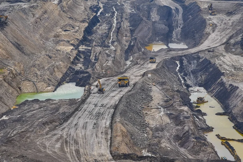 Purbaya Bocorkan Rencana Kenaikan Royalti Batu Bara dan Harga Acuan Nikel, Bahlil Siapkan Langkah Strategis