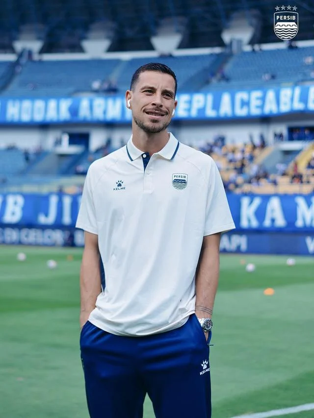 Rahasia Kepercayaan Diri Thom Haye Bawa Persib ke Puncak Klasemen Liga 1