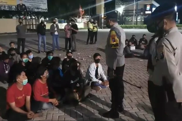 Ratusan Pesilat Bawa Parang Serang Warga di Jombang, Polisi Gelar Operasi Pengamanan
