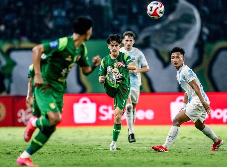 Rivera Goreskan Kemenangan Tipis Persebaya atas Persita di Gelora Bung Tomo