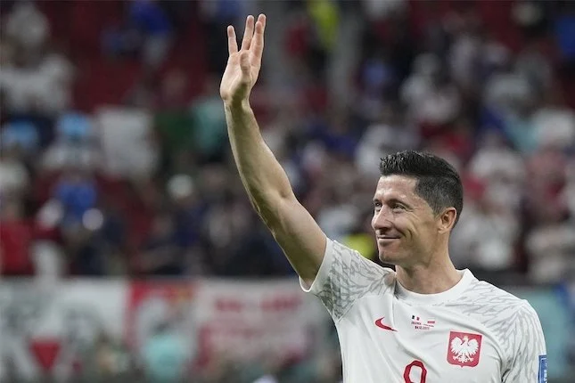 Robert Lewandowski Isyaratkan Pensiun dari Timnas Polandia Usai Kegagalan Kualifikasi Piala Dunia 2026