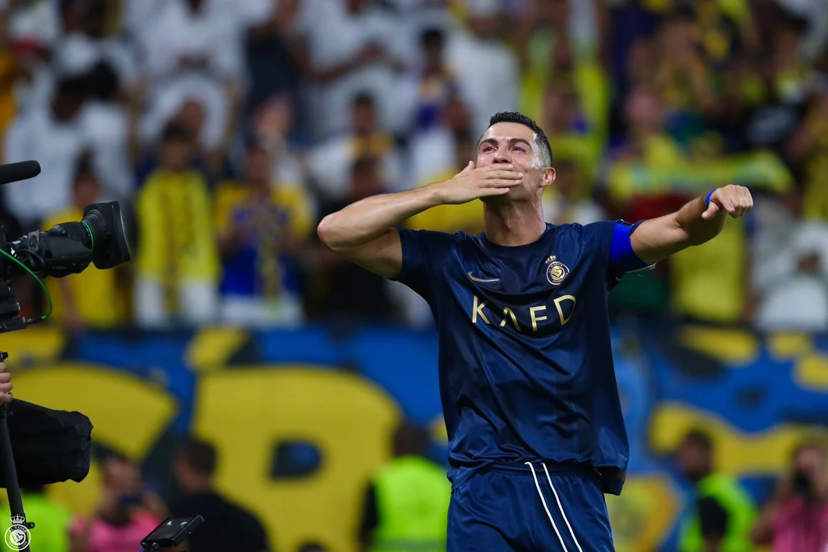 Ronaldo Bangkit dengan Gemilang: Dua Gol Penyelamat Al Nassr Menang Dramatis 5-2