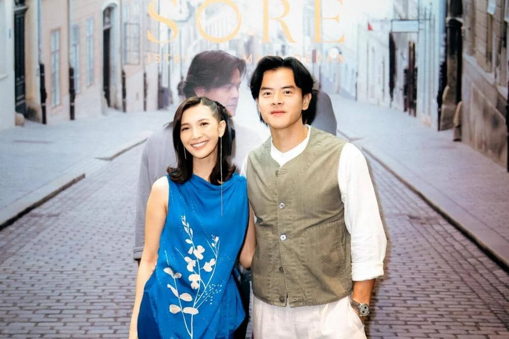 Sheila Dara Menyambut Kehidupan Baru lewat Hiking ke Curug bersama Keluarga Dion Wiyoko