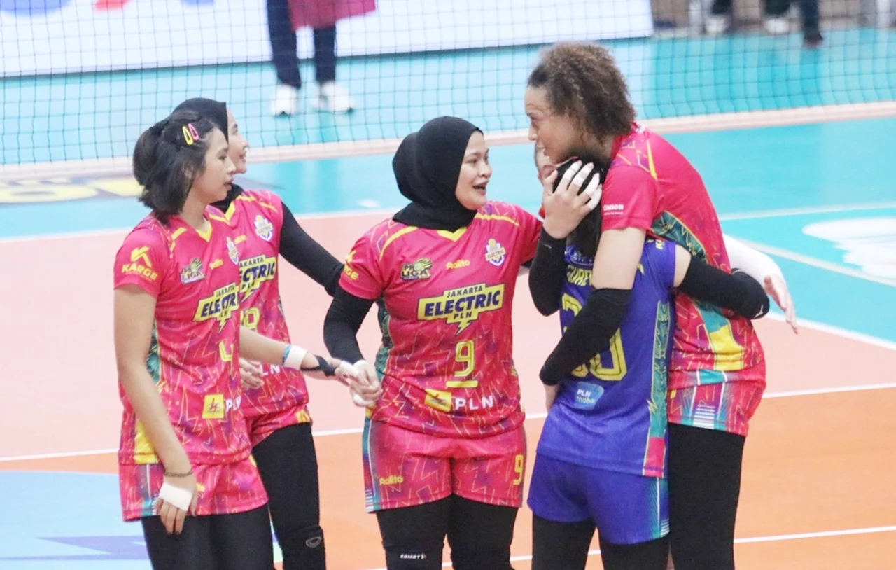 Shella Bernadetha Bikin Gresik Phonska Unggul, Tundukkan Jakarta Electric PLN 3-0 di Final Four Proliga 2026
