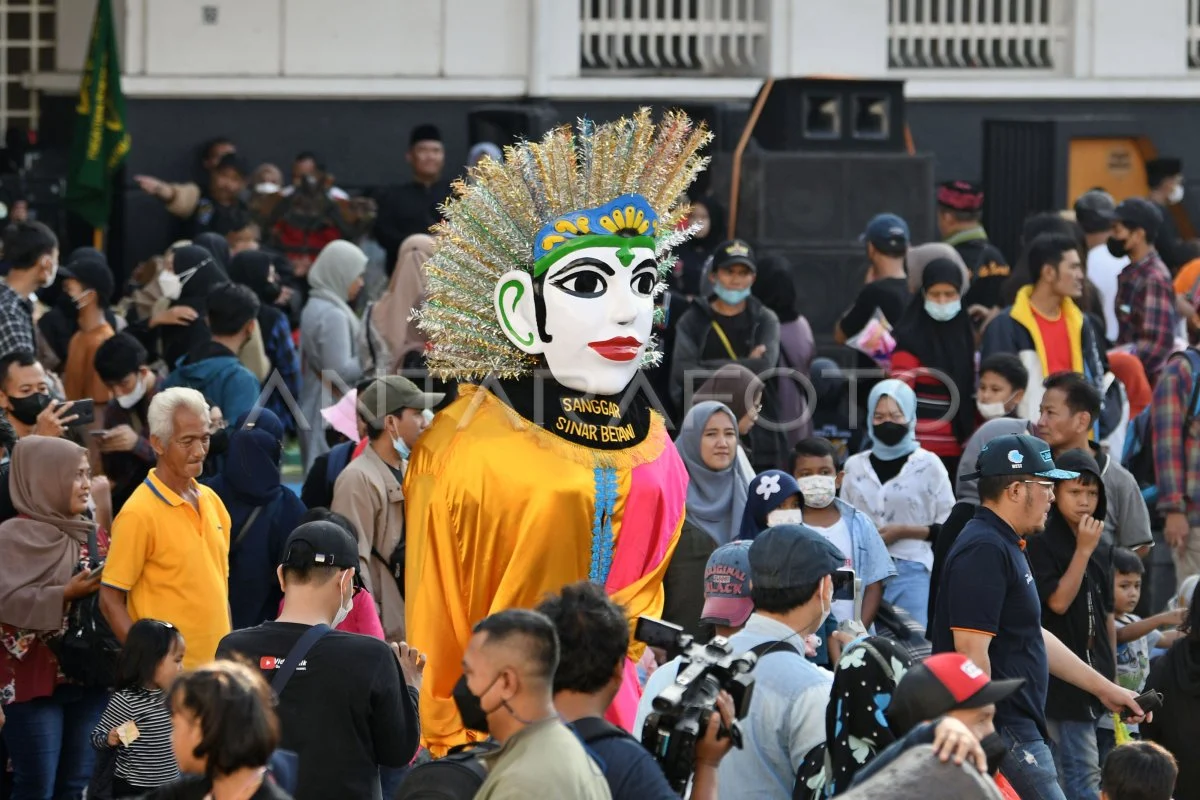 Si Pitung Mengguncang Kota Tua Jakarta: Pesilat Betawi Menjadi Primadona Cosplay