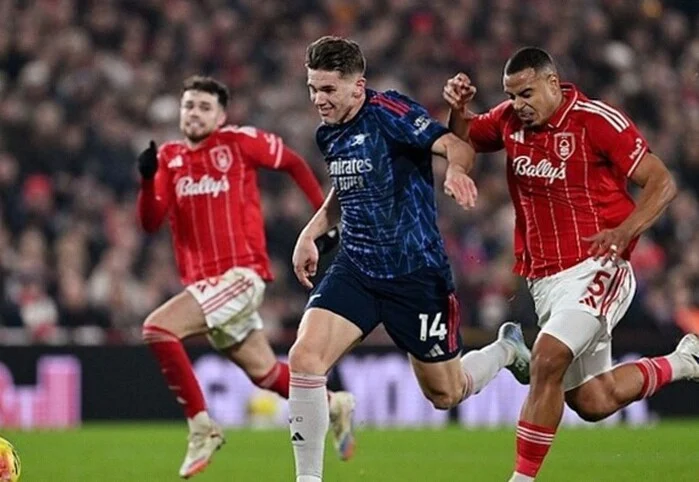 Sporting vs Arsenal Berakhir Tanpa Gol di Babak I: Analisis Pertandingan dan Prospek Kedua Tim