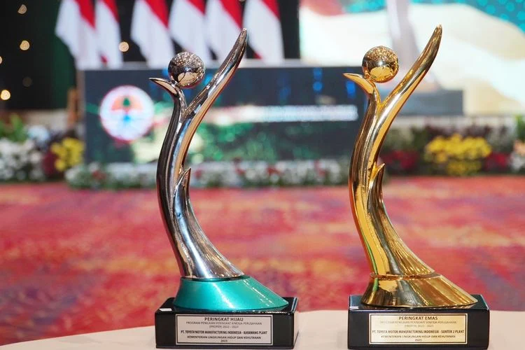 Toyota Raih Penghargaan Lingkungan Bergengsi: Pabrik di Indonesia Tingkatkan Standar Keberlanjutan
