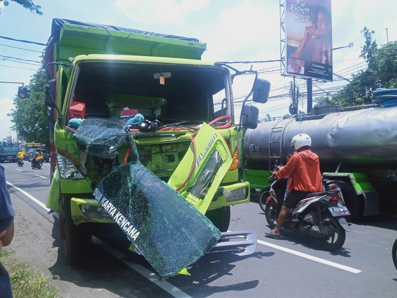 Truk TNI Tabrak Motor di Kalideres, Ternyata Mengantar Siswa SD Menuju LDKS Cisarua