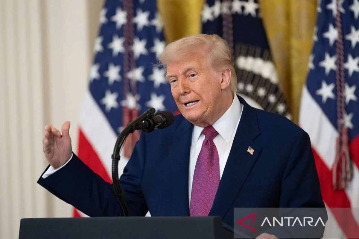 Trump Ancaman Tarif 50% untuk Negara Penyuplai Senjata Iran: Dampak dan Implikasi Global
