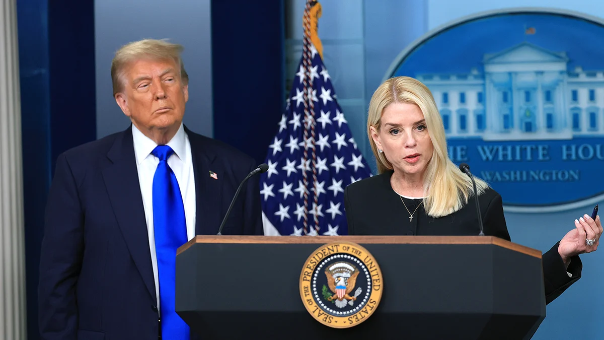 Trump Dituduh Jalankan 'Administrasi Misoginis' Usai Pemecatan Pam Bondi