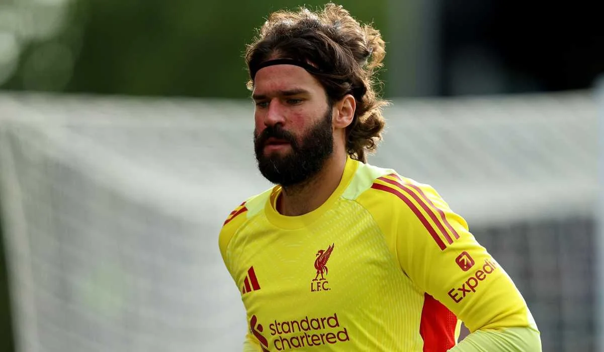 Update Cedera Liverpool Sebelum Laga Manchester City: Alisson, Frimpong, Isak, dan Salah