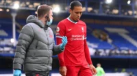 Virgil van Dijk Kembali Jadi Sorotan: Kesalahan Fatal yang Membawa Penalti bagi Liverpool