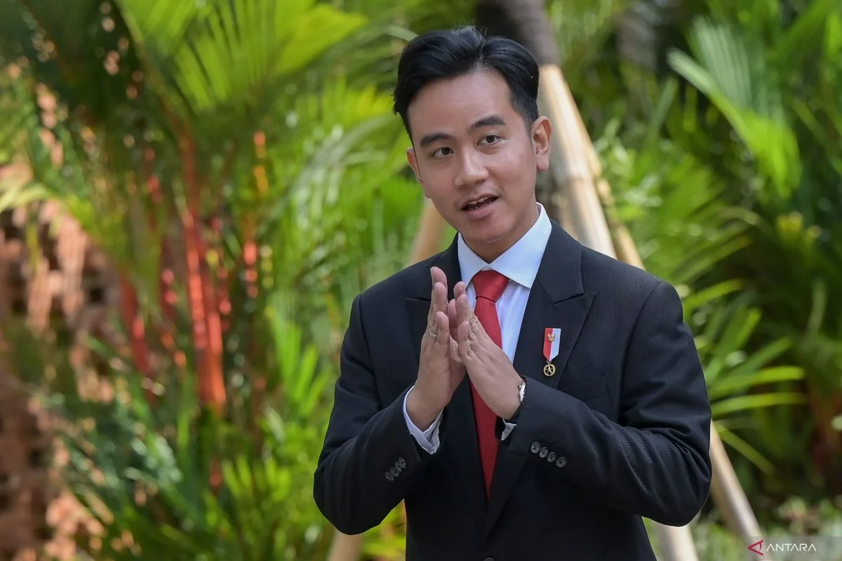 Wapres Gibran Janjikan Solusi Nyata Tingkatkan Kesejahteraan Guru Honorer di SD Inpres Kaniti, Kupang