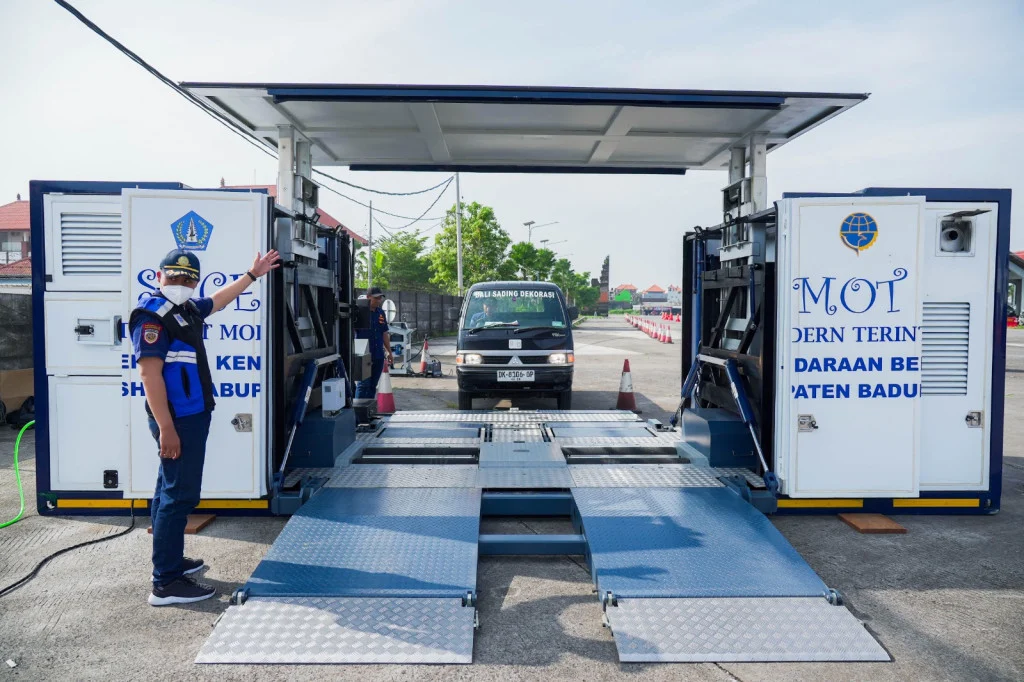 WhatsApp Uji Coba Aplikasi Khusus CarPlay, Solusi Komunikasi Aman di Jalan