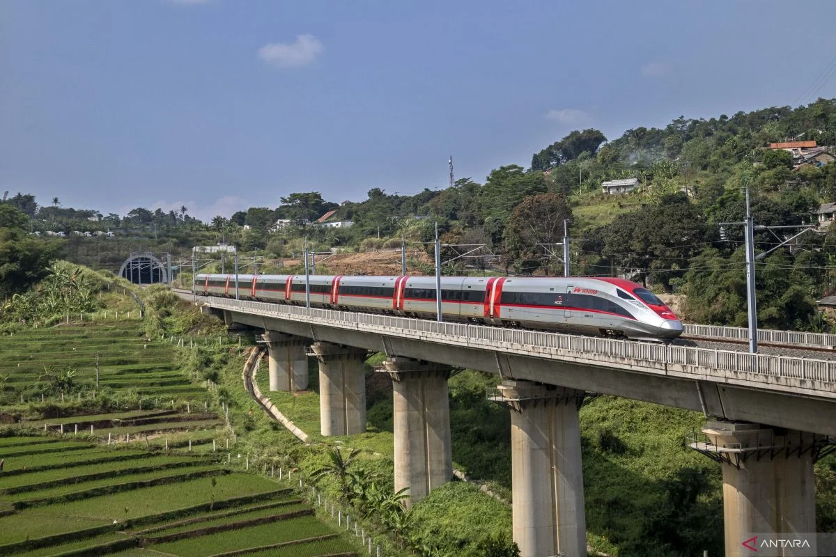 Whoosh: Nasib Proyek Kereta Cepat Ditentukan dalam 2 Bulan, Kemenkeu Siapkan Opsi Pengambilalihan