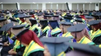Wisuda UMS 2024: Ilham Hafizha Maulana Anam Raih Cumlaude, Aktif Sebagai Gubernur BEM, Membuat Sang Dekan Bangga
