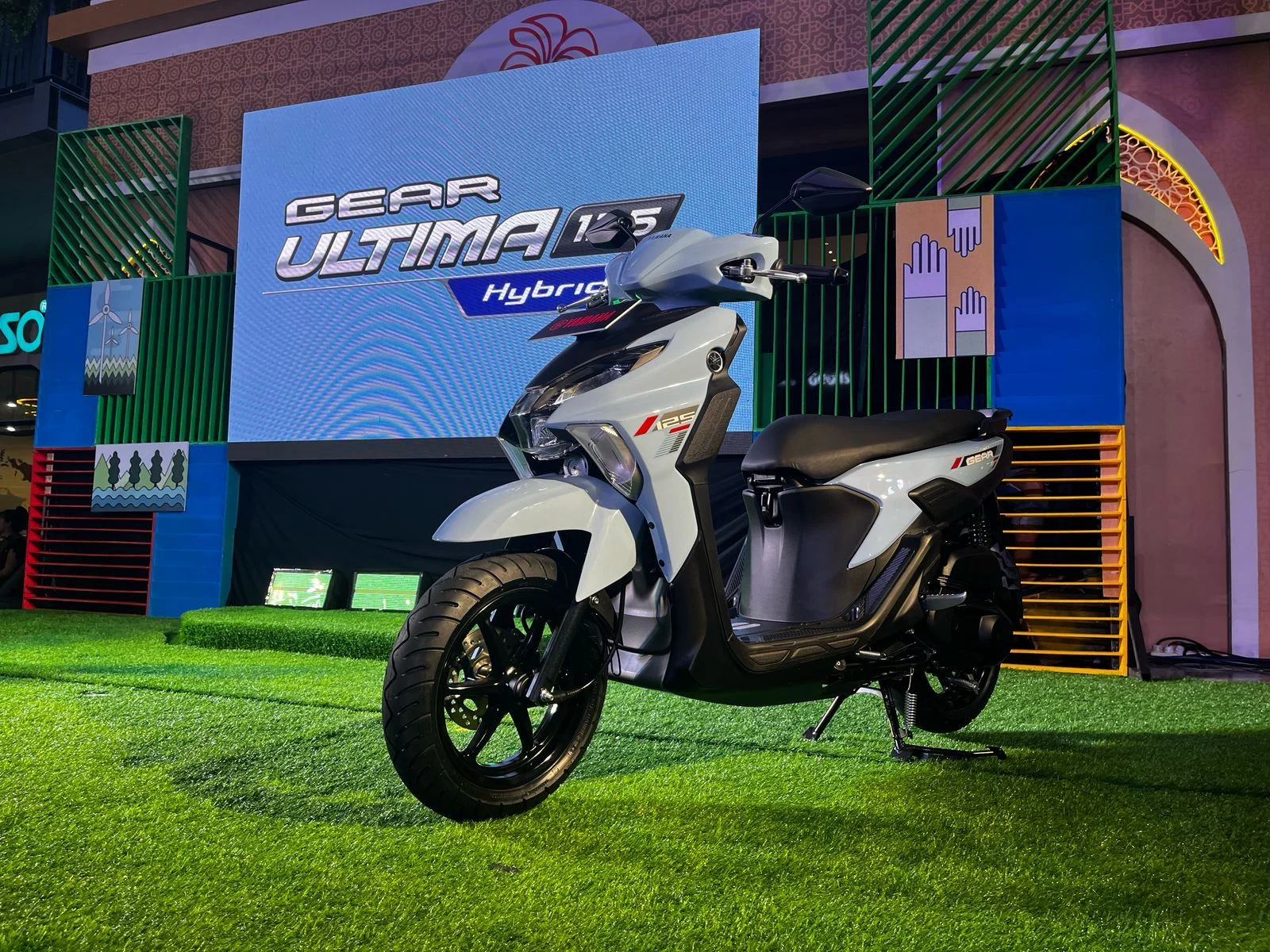 Yamaha Gear Ultima Luncurkan Tiga Varian Baru dengan Teknologi Hybrid dan Smart Key
