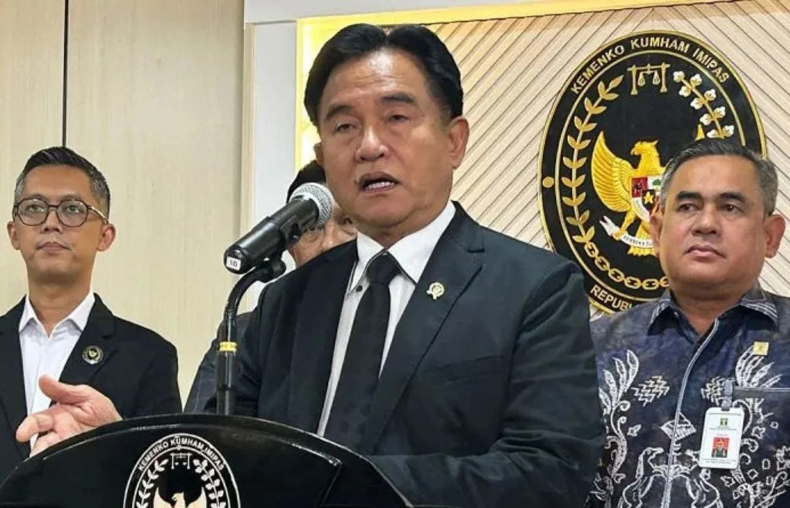 Yusril Tegaskan Kebebasan Akademisi dalam Mengkritik Pemerintah setelah Pelaporan Feri Amsari