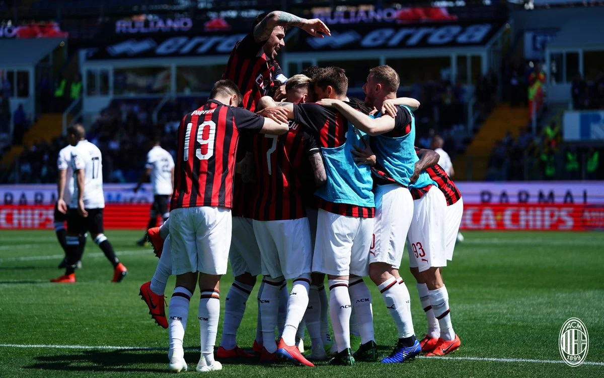 AC Milan Terancam Mundur dari Zona Liga Champions