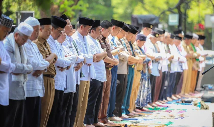 Cara Melaksanakan Salat Istisqa untuk Menghilangkan Kemarau