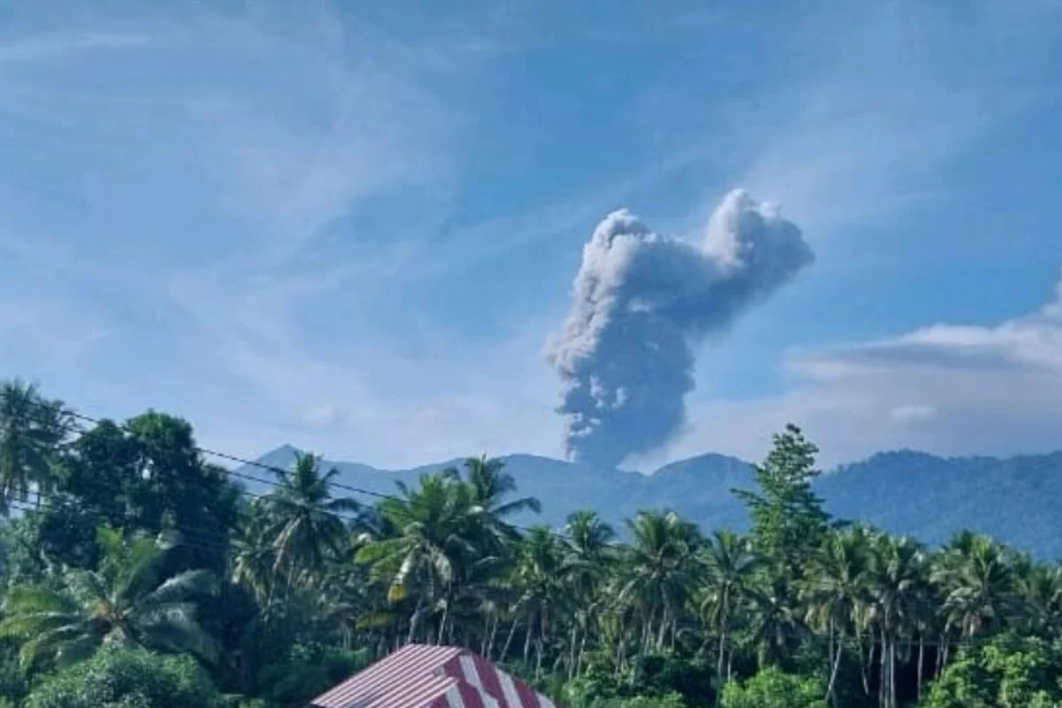 Erupsi Gunung Dukono: Korban Meninggal Ditemukan di Zona Merah
