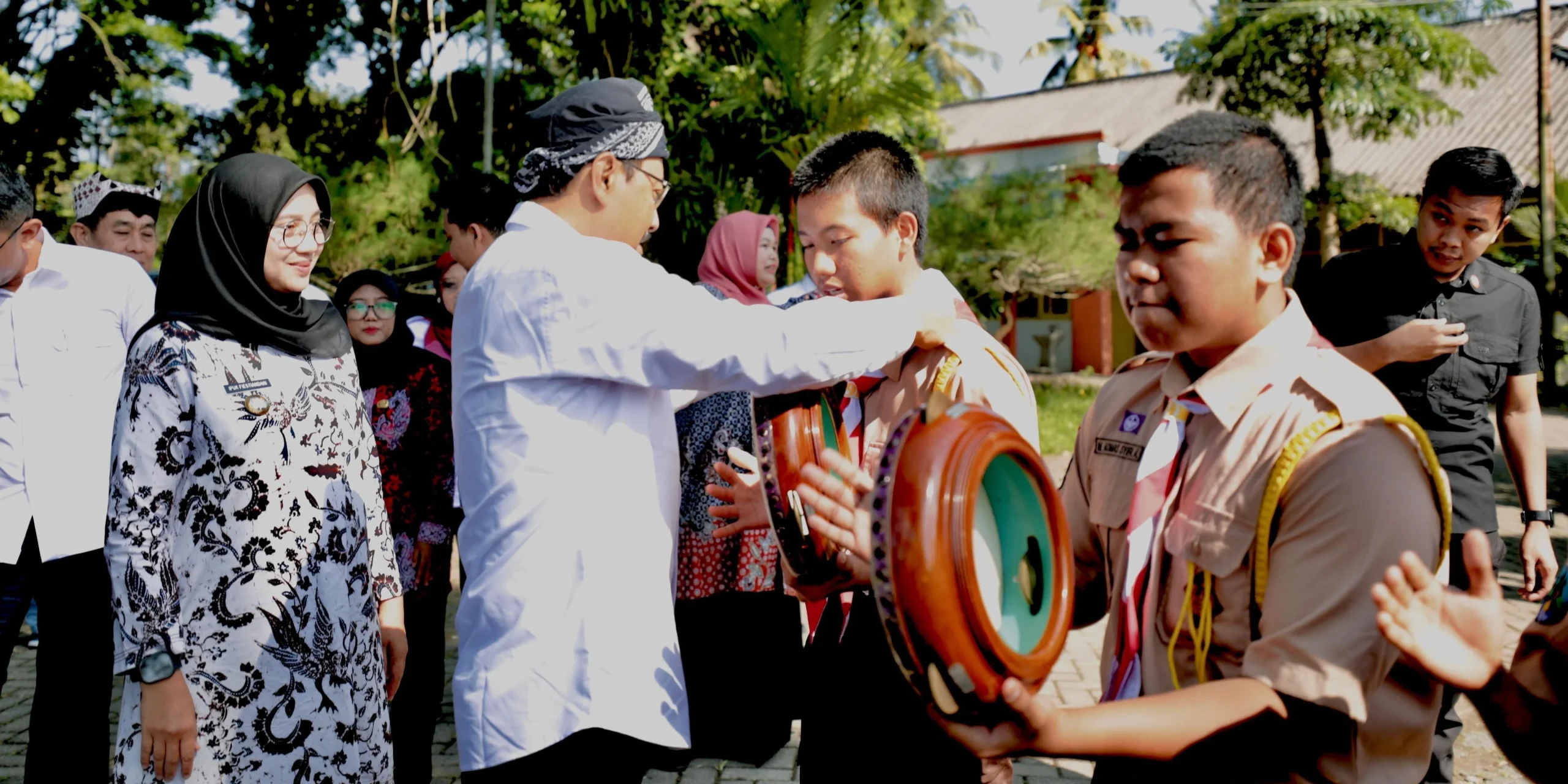 Gus Ipul Bangga dengan Perkembangan Siswa Sekolah Rakyat yang Makin Sehat dan Berprestasi