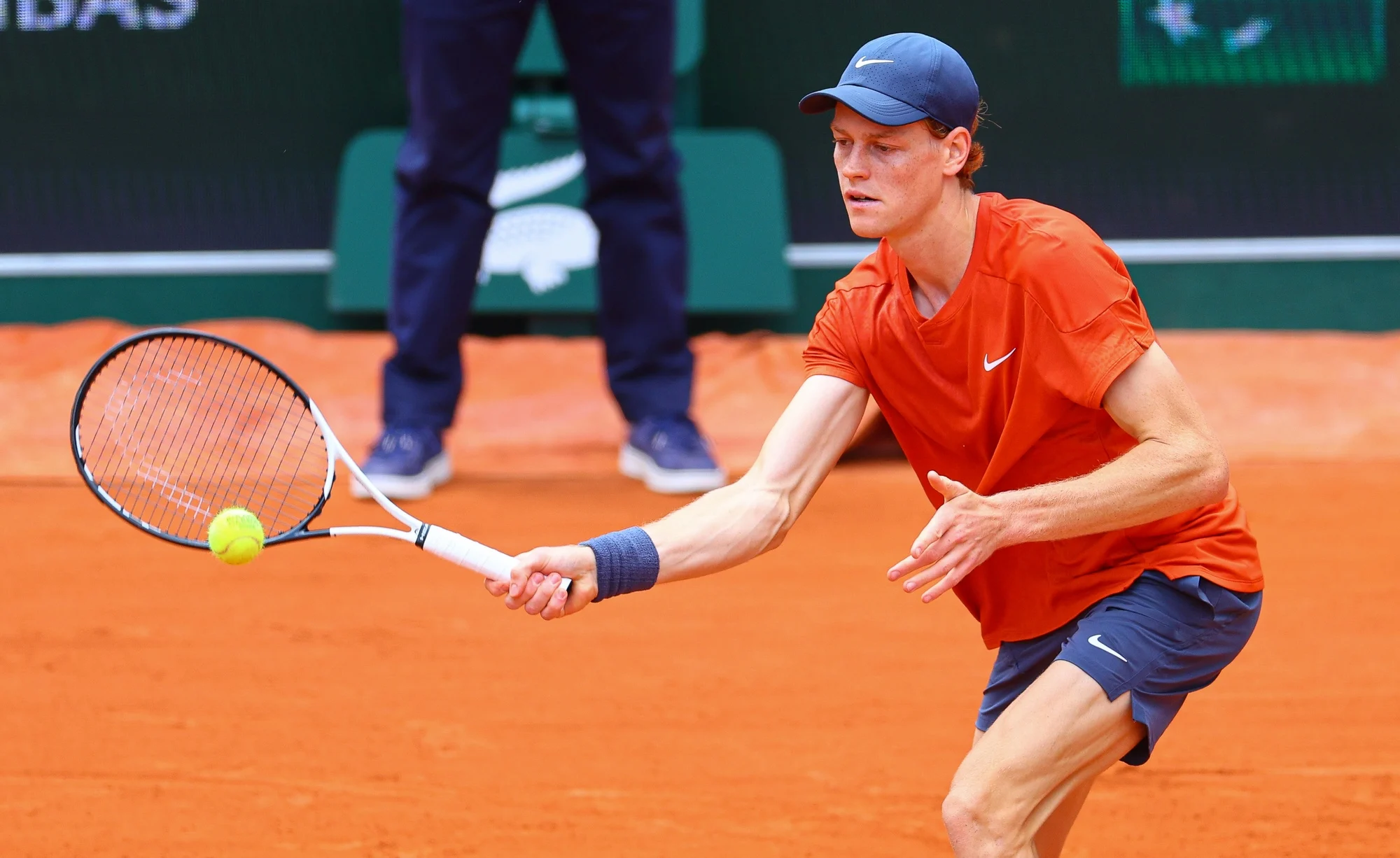 Jannik Sinner Siap Membuat Sejarah di Roland Garros