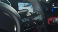 Mercedes-Benz Kembalikan Tombol Fisik, Tingkatkan Kenyamanan Berkendara di Era Touchscreen