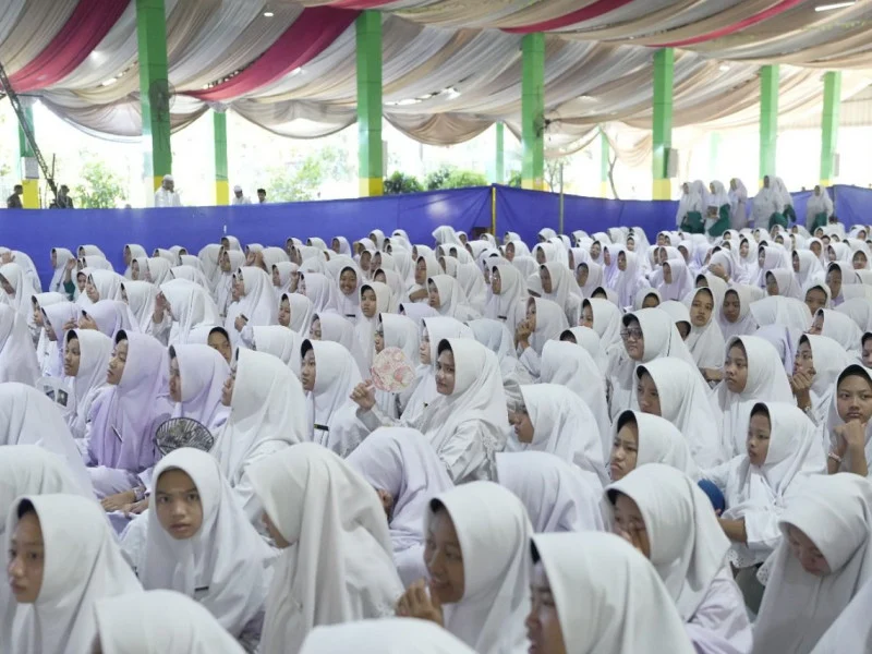 Pengasuhan Ramah Anak di Pesantren Modern: Kemenag Dorong Disiplin Positif untuk Santri