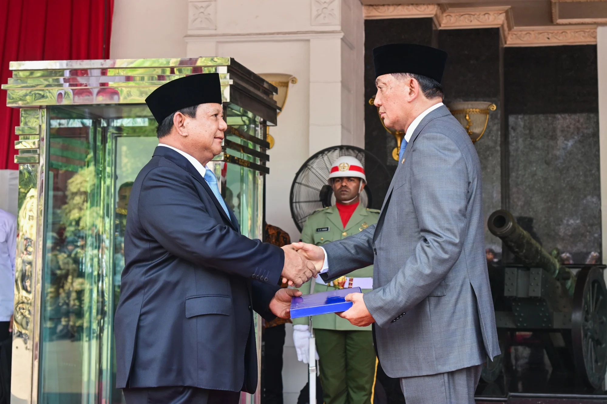 Pengusaha Sawit Nakal Dibongkar, Prabowo Terima Dokumen dari Purbaya