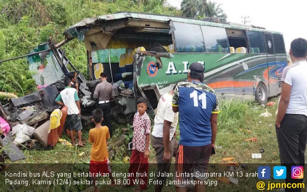 Penyebab Kecelakaan Bus ALS vs Truk Tangki di Jalinsum: Analisis Lengkap dan Dampaknya
