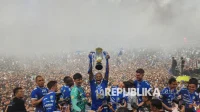 Persib Bandung Raih Gelar Juara Liga Indonesia, Euforia Bobotoh Meluap di Stadion GBLA
