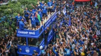 Persib Bandung Rayakan Kemenangan Liga Indonesia dengan Konvoi di Jalan Kota Persib Bandung Rayakan Kemenangan Liga Indonesia dengan Konvoi di Jalan Kota