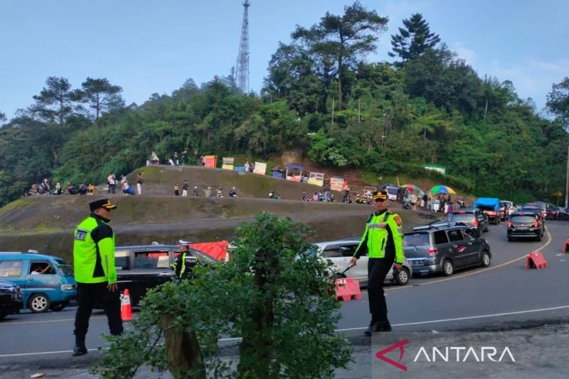 Polisi Cianjur Siapkan Strategi Mengatasi Kemacetan di Jalur Puncak