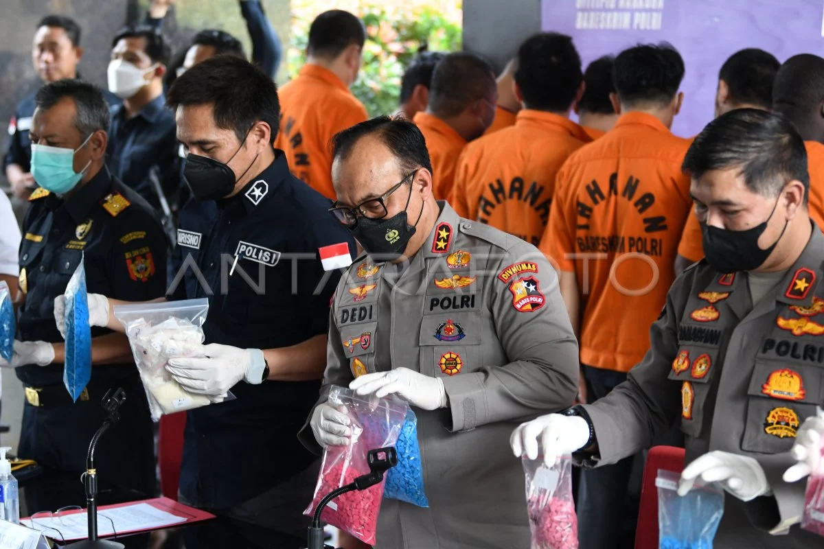 Polisi Tangkap 4 Anggota Jaringan Bandar Ishak, Buru Gembong Narkotika