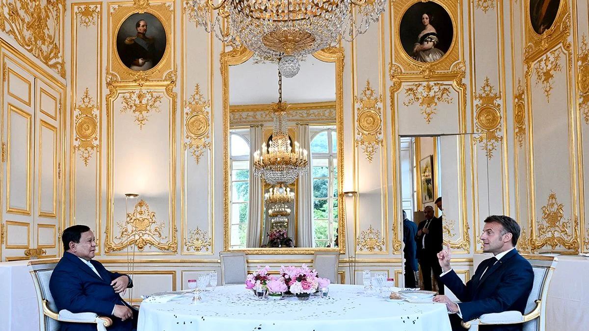 Prabowo Subianto Hadiri Jamuan Santap Malam di Istana Elysee Paris